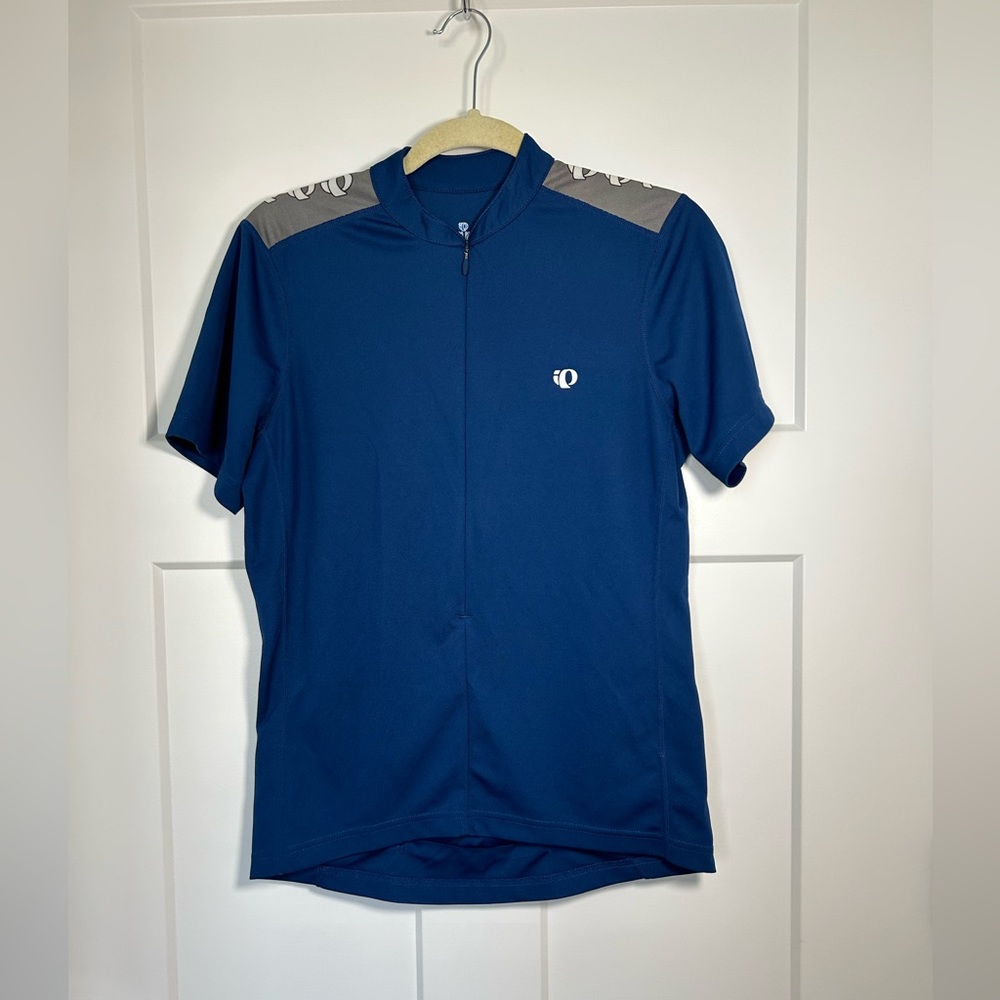 Men’s medium Pearl Izumi Cycling Jersey Shirt